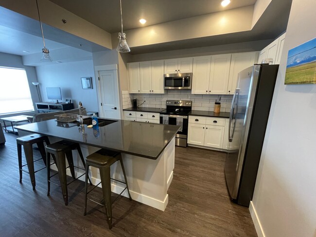 Photo - 605 N 7th Ave Unit 301