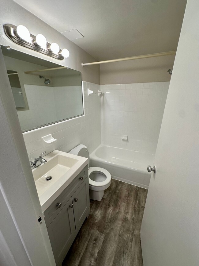 Photo - 1565 N Colonial Terrace Unit 104Z