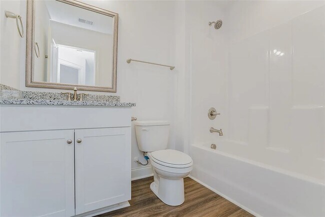 Photo - 176 Silver Hill St