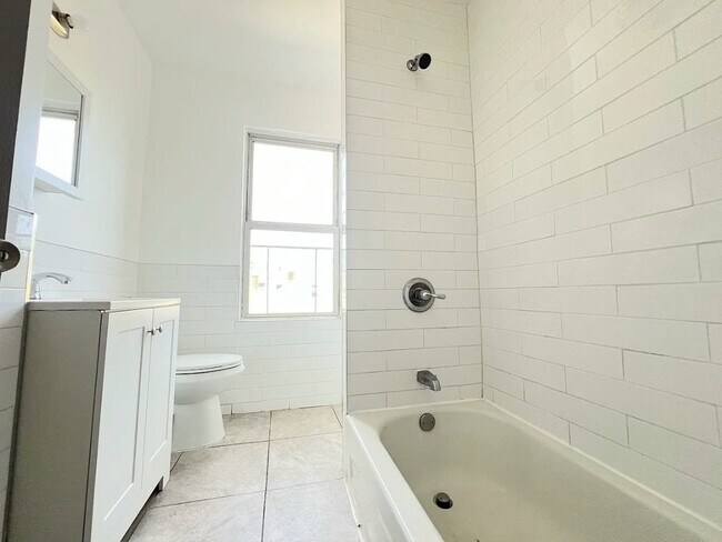 Photo - 65 Hawkins St Unit 2