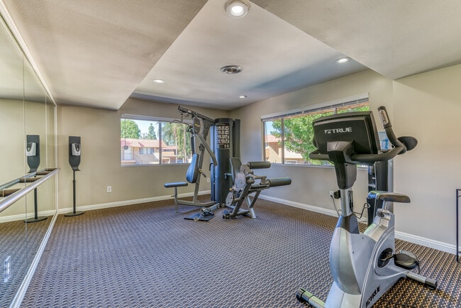 Canyon Club Apartments