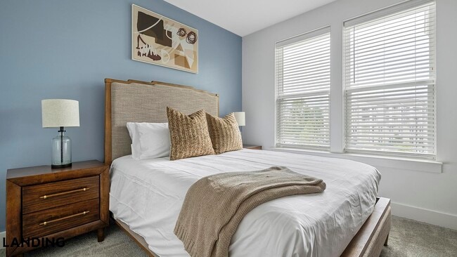 Photo - 5209 Craftsman Dr Unidad 300-410