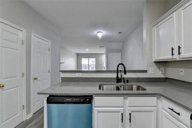 Building Photo - 903 Redwood Dr Rental