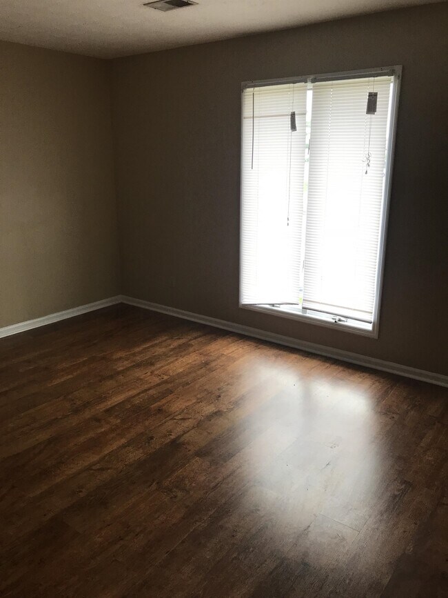 Photo - 1655 Foxhaven Dr Unidad 208