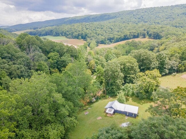 Photo - Cottage-style single-family home