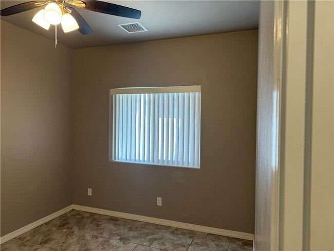 Photo - 3530 N Irving St