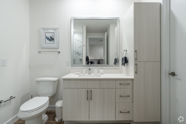 1BR, 1BA - 600SF