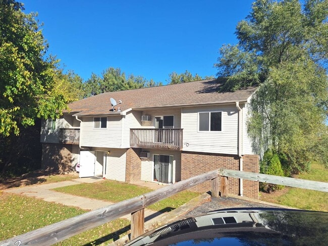 Photo - 1215 W Beckert Rd Unit Apartment #6