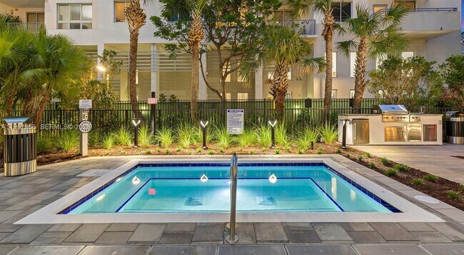 Photo - 740 N Dixie Hwy Unit A4