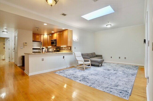 Photo - 515 Gregory Ave Unit 12