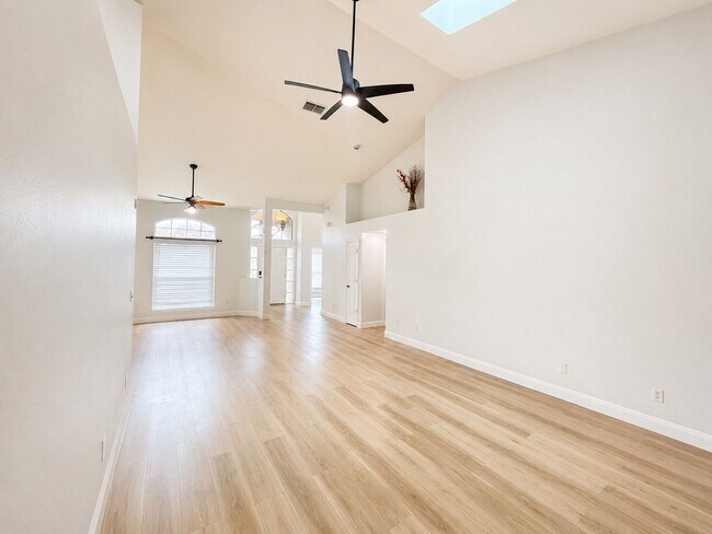 Photo - 2226 Lake Marion Dr