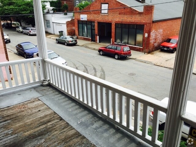 Building Photo - 6 S Granby St Unit Apt #2nd Fl A