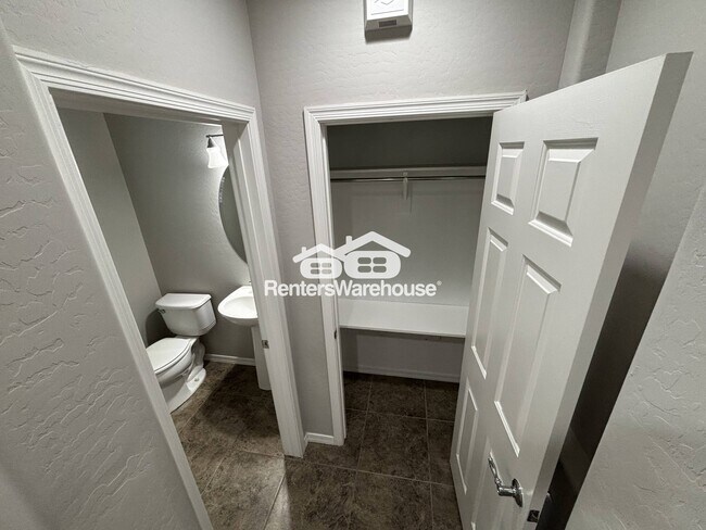 Photo - 1933 W Davis Rd