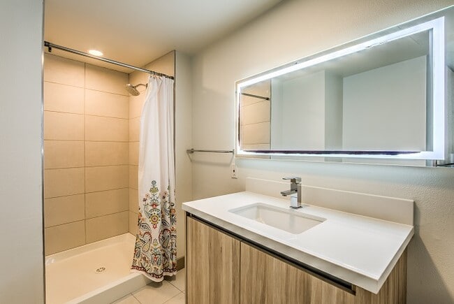 Photo - Living at Santa Monica