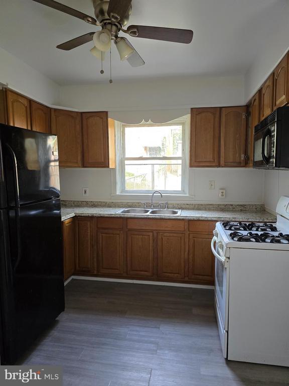 Photo - 1828 State St