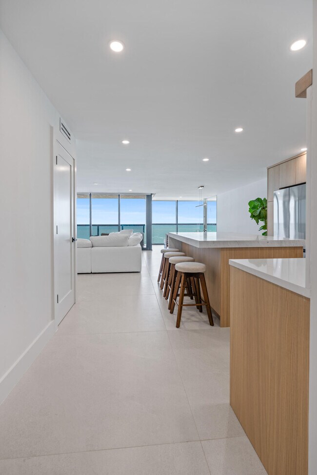 10410 S Ocean Dr Unit 906