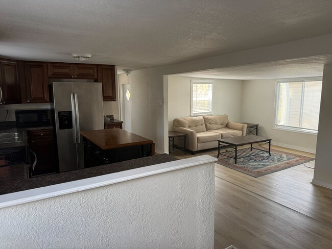 Photo - 262 Taho Cir