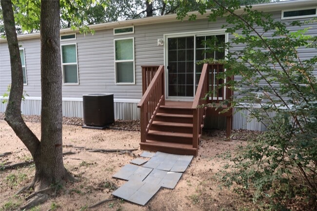 Photo - 16338 Crockett Bend Dr