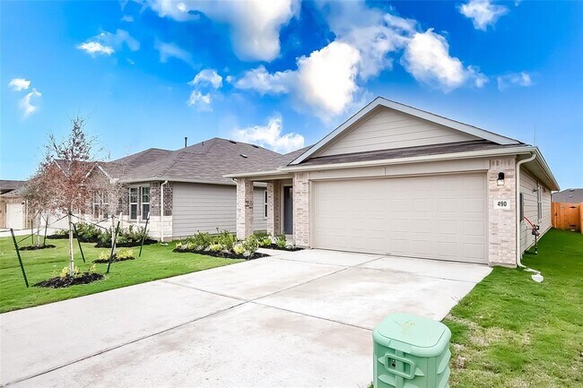 Photo - 490 Evergreen Sumac Lp