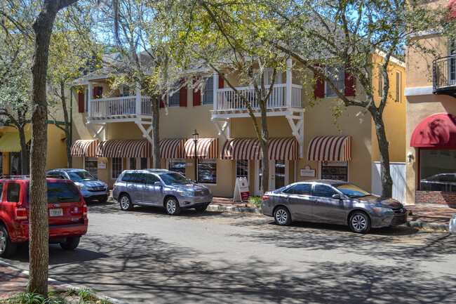 2BR/2BA Upstairs Condo in Haile Village Ce... - 2BR/2BA Upstairs Condo in Haile Village Ce...