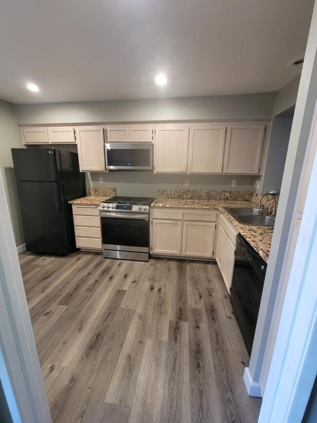 Photo - 24514 McBean Pky