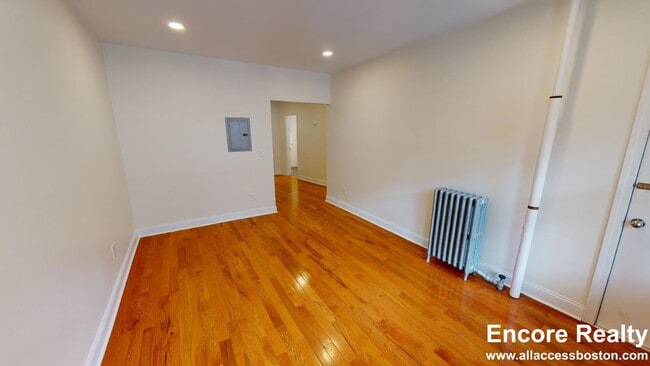 Photo - 117 Sutherland Rd Unit 3