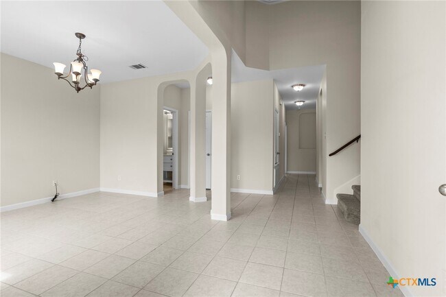 5621 Bedrock Dr