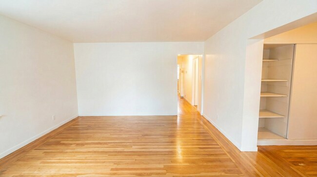 Photo - Charming North Oakland 2BD with Custom Finishes & Parking Unit 742-01
