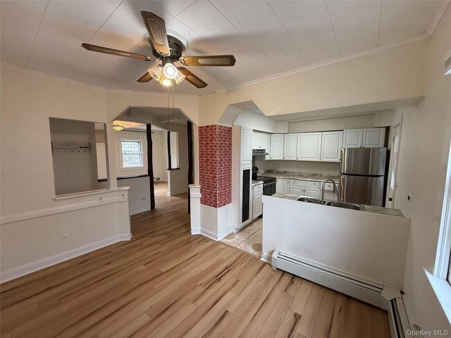 Photo - 4 St Marks Pl