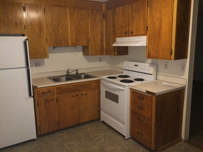 Photo - 727 N 16th Ave Apartments Unit A