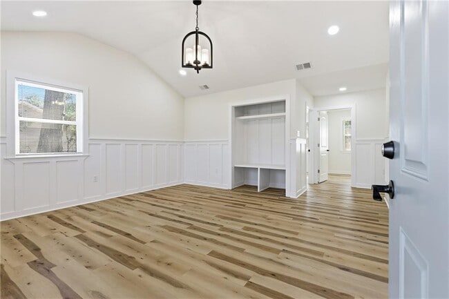 Photo - 19 Robin Hood Dr