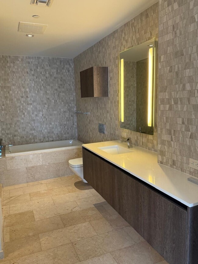 Photo - 68 SE 6th St Unit 3906