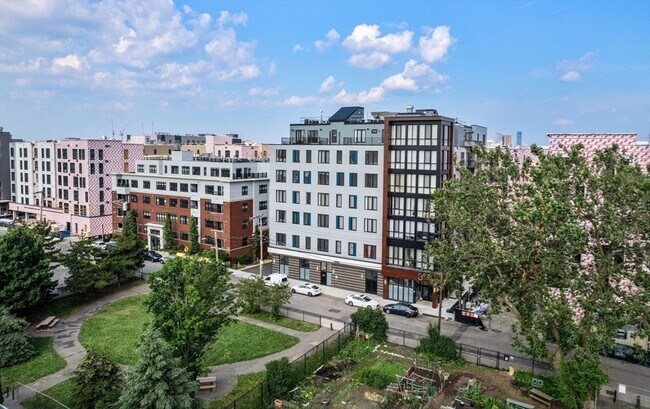 Building Photo - 30 Penniman Rd Unit 704