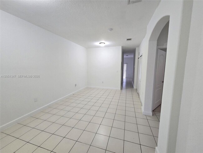 2460 SE 16th Terrace Unit 100