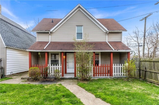 Building Photo - 7945 Lorain Ave Unit 7947/Back House