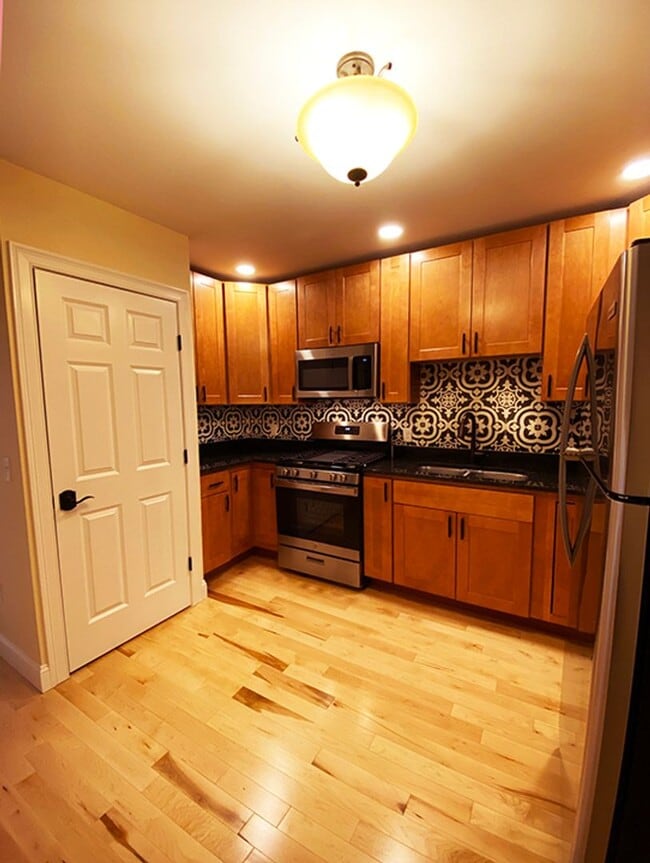 88-94 Lafountain St
