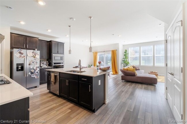 Photo - 2090 Addison Cir