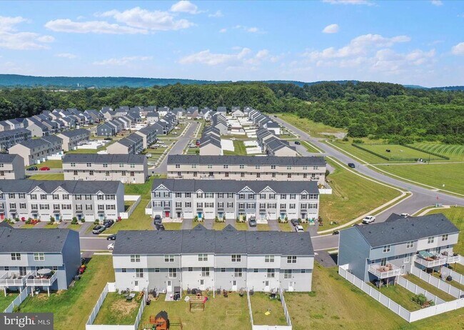 Photo - 63 Ogunquit Dr