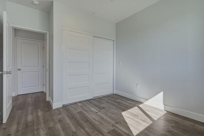 Photo - 19833 Blythe