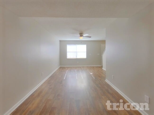 Photo - 175 Cascade Dr