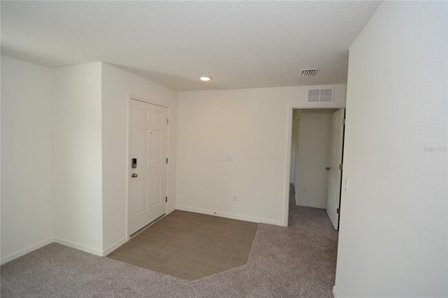 Photo - 11 Roxland Ln
