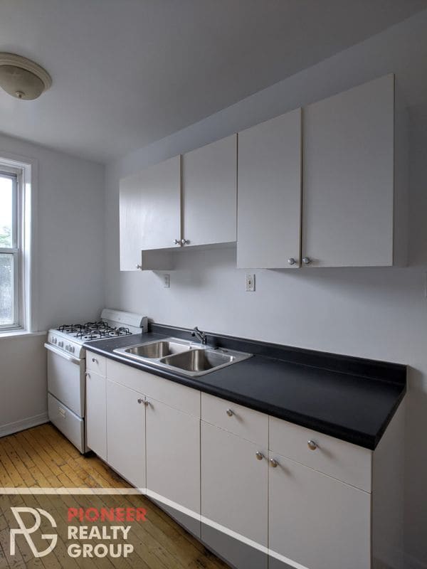 3000 N Whipple St Unit 3042-2