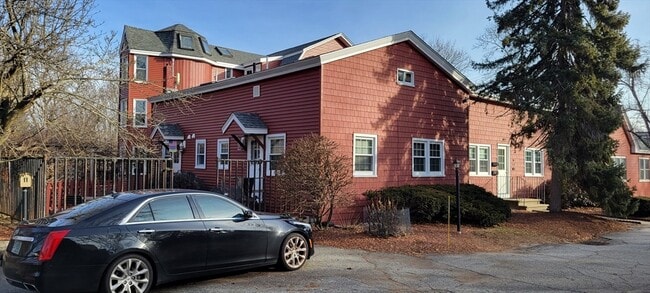 Photo - 16 Middlesex St Unit 11