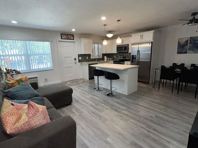 Photo - 3510 Harrison St Unit 4