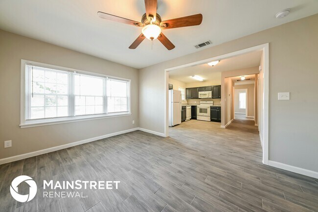 Photo - 304 Helen Dr