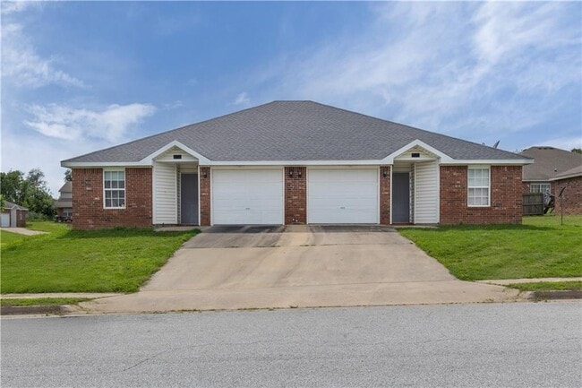 Building Photo - 279 Graystone Cir Rental