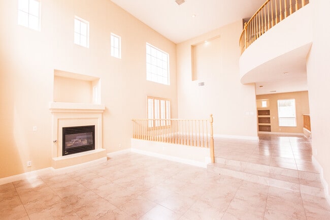 Photo - Beautiful 2 Story 4 Bedroom home