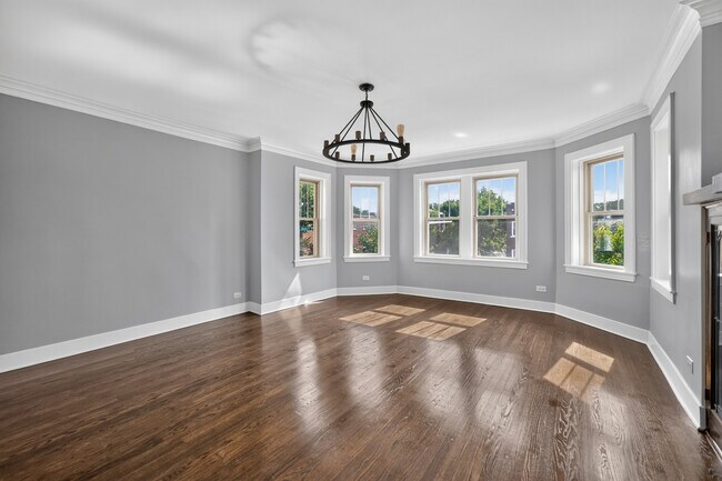 1101 S Oak Park Ave