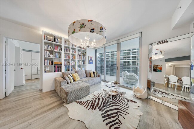 Photo - 488 NE 18th St Unidad 1711