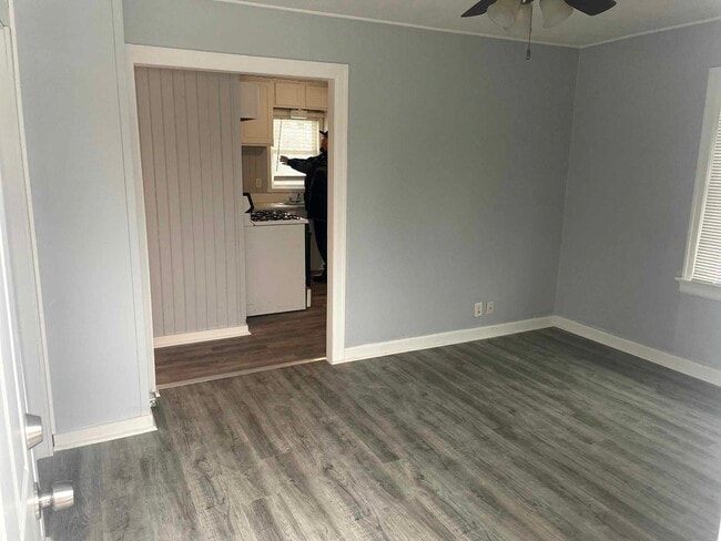 Photo - 1632 Midway Dr